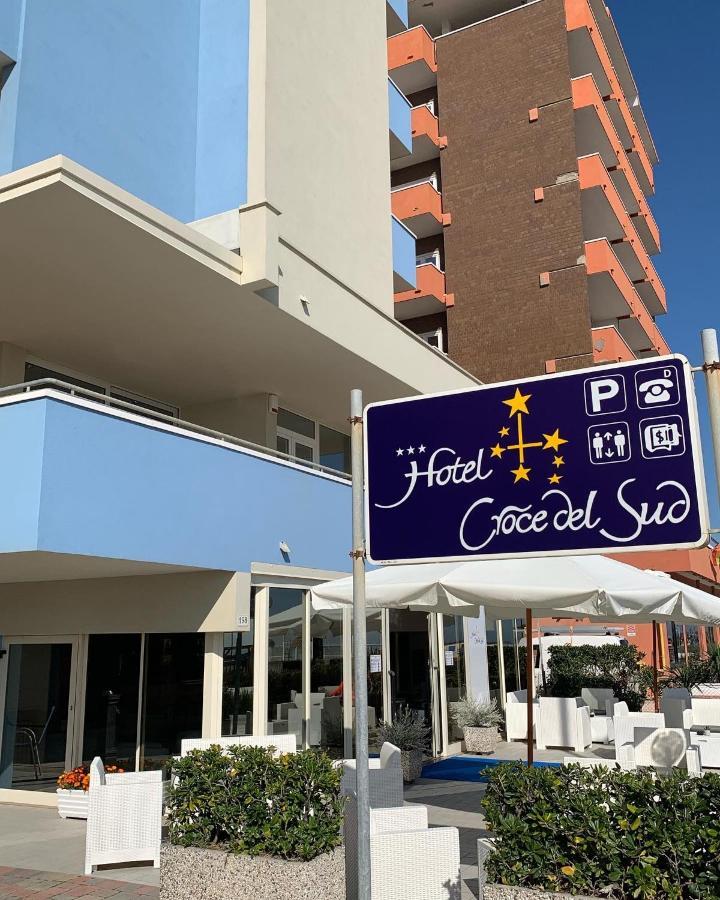 Hotel Croce Del Sud Римини Екстериор снимка