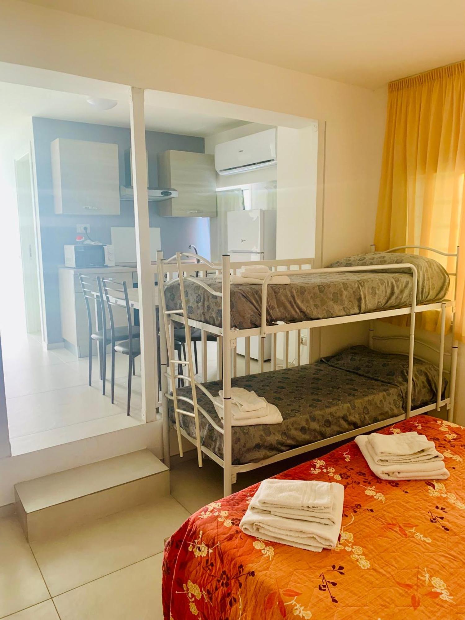 Hotel Croce Del Sud Римини Екстериор снимка