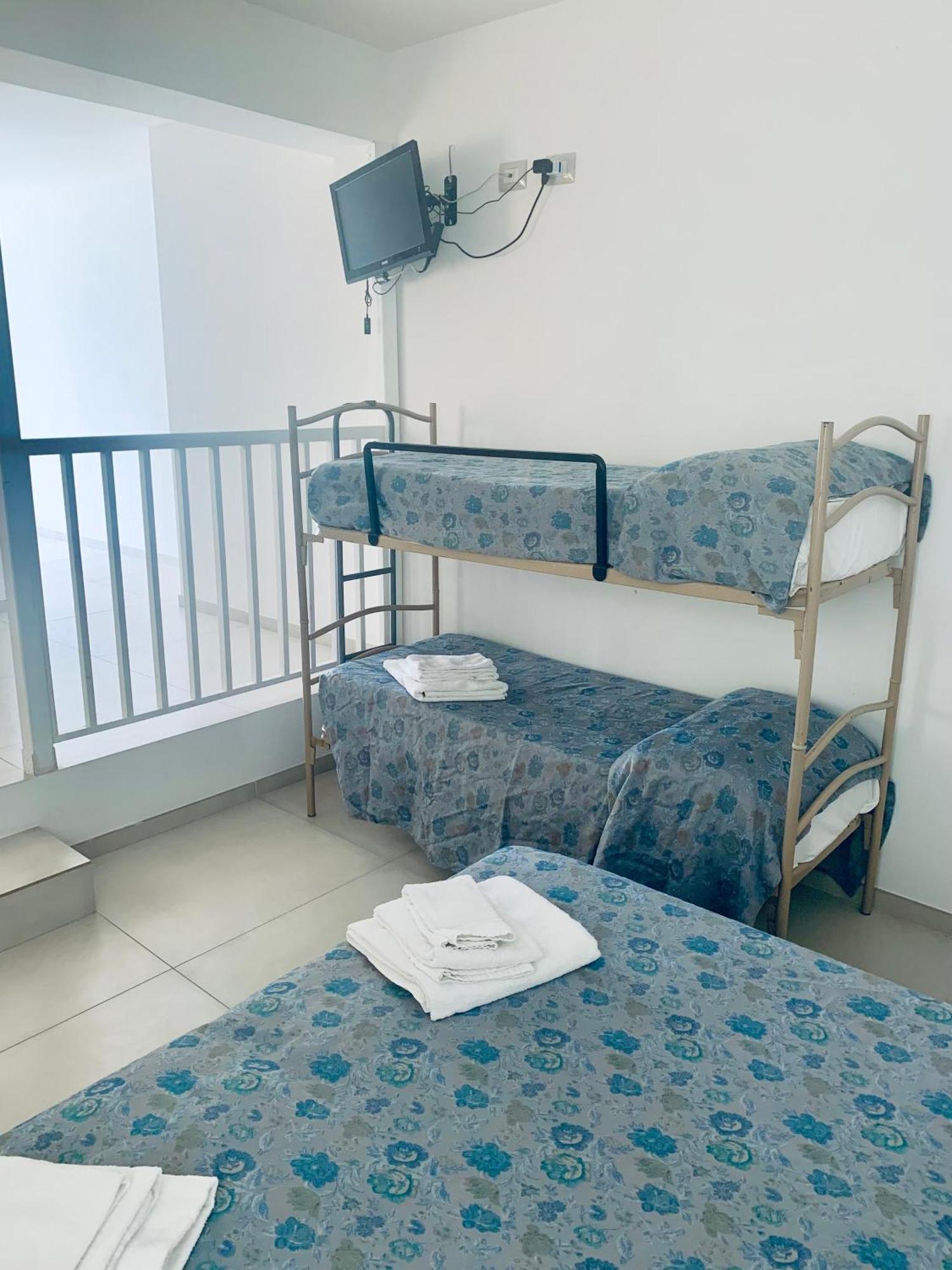 Hotel Croce Del Sud Римини Екстериор снимка